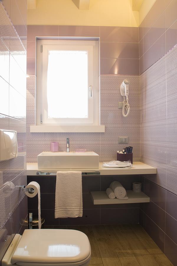 B&B Gardacharme Desenzano del Garda Exteriör bild